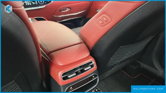 GENESIS GV70 2.5T GASOLINE 2WD