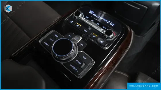 GENESIS EQ900 3.8 GDI AWD