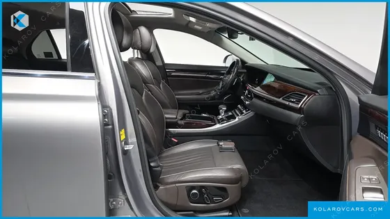 GENESIS EQ900 3.8 GDI AWD