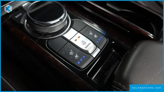 GENESIS EQ900 3.8 GDI AWD