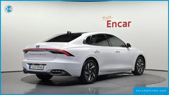 HYUNDAI GRANDEUR LE BLANC