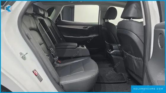 HYUNDAI GRANDEUR LE BLANC