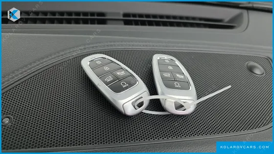 HYUNDAI GRANDEUR LE BLANC