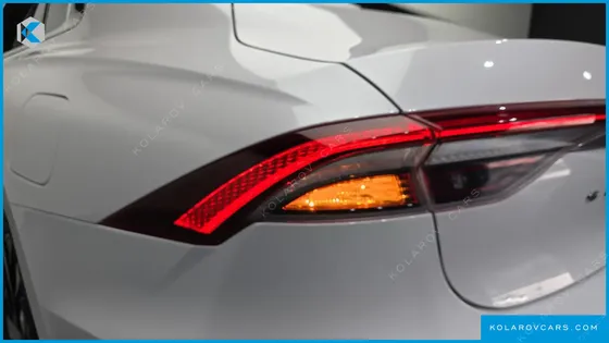 HYUNDAI GRANDEUR LE BLANC