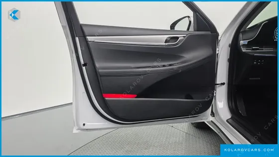 HYUNDAI GRANDEUR LE BLANC