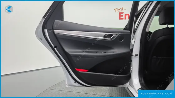 HYUNDAI GRANDEUR LE BLANC