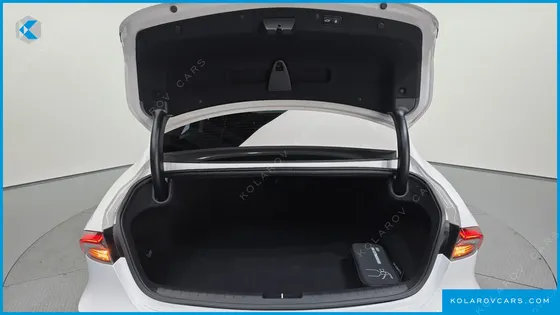 HYUNDAI GRANDEUR LE BLANC
