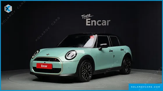 MINI COOPER 5 DOOR FAVOURED