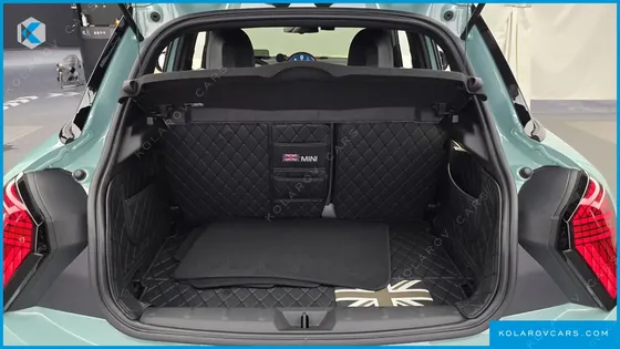 MINI COOPER 5 DOOR FAVOURED