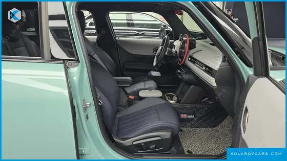 MINI COOPER 5 DOOR FAVOURED