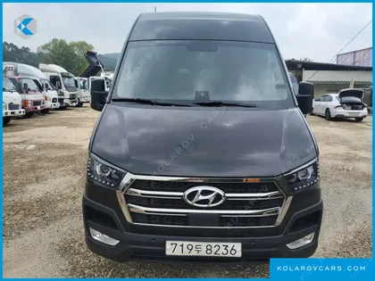 HYUNDAI SOLATI 15-SEATER