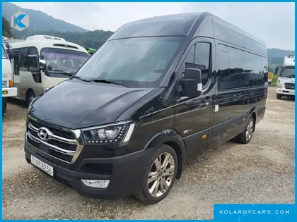 HYUNDAI SOLATI 15-SEATER