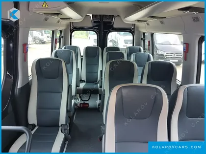 HYUNDAI SOLATI 15-SEATER