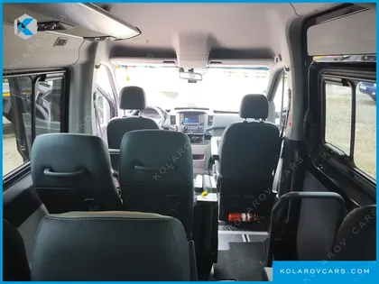 HYUNDAI SOLATI 15-SEATER