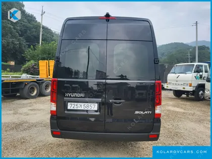 HYUNDAI SOLATI 15-SEATER