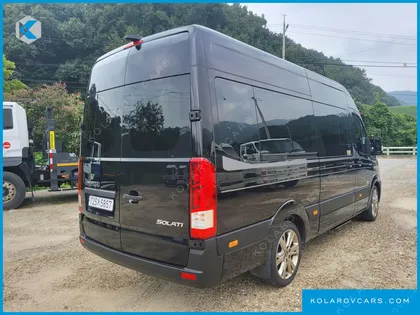 HYUNDAI SOLATI 15-SEATER