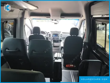 HYUNDAI SOLATI 15-SEATER