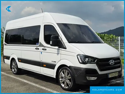 HYUNDAI SOLATI 15-SEATER