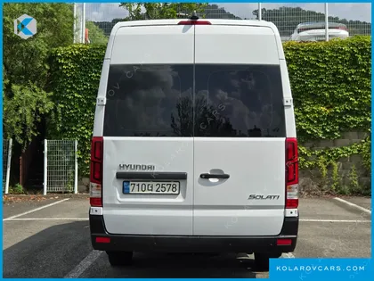 HYUNDAI SOLATI 15-SEATER
