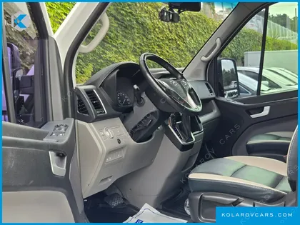 HYUNDAI SOLATI 15-SEATER