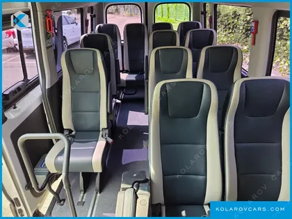 HYUNDAI SOLATI 15-SEATER