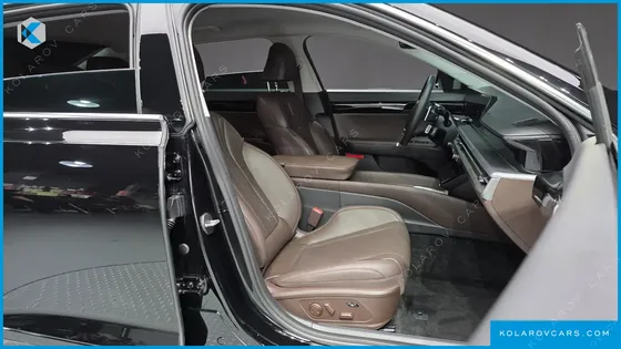 HYUNDAI GRANDEUR 2,5 GASOLINE 2WD