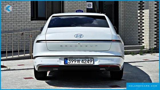 HYUNDAI GRANDEUR 2.5 GASOLINE  2WD