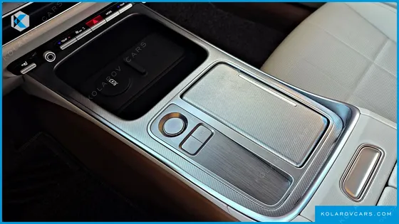 HYUNDAI GRANDEUR 2.5 GASOLINE  2WD