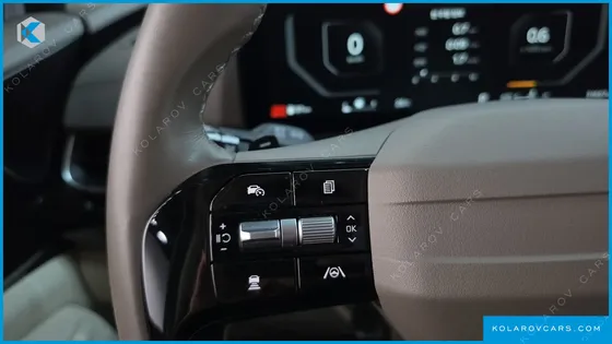 KIA CARNIVAL GASOLINE 7-SEATER GRAVITY