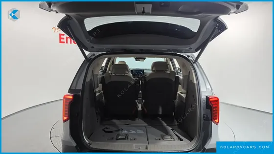 KIA CARNIVAL GASOLINE 7-SEATER GRAVITY
