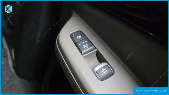 KIA CARNIVAL DIESEL 9-SEATER GRAVITY