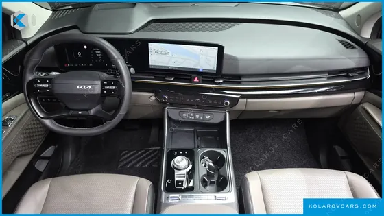 KIA CARNIVAL GASOLINE 7-SEATER GRAVITY