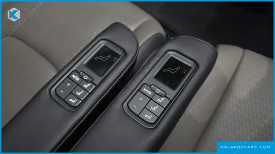 KIA CARNIVAL GASOLINE 7-SEATER GRAVITY