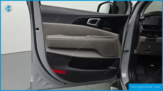 KIA CARNIVAL HEV 7SEATER GRAVITY
