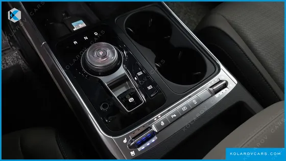 KIA CARNIVAL DIESEL 7-SEATER SIGNATURE