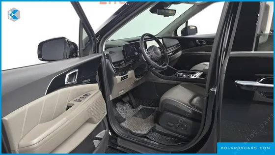 KIA CARNIVAL DIESEL 7-SEATER SIGNATURE