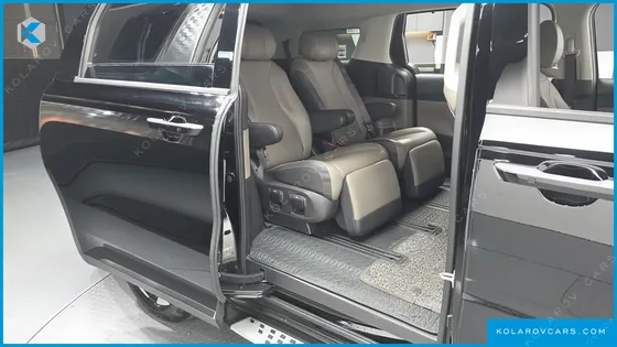 KIA CARNIVAL DIESEL 7-SEATER SIGNATURE