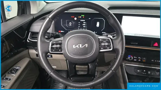 KIA CARNIVAL DIESEL 7-SEATER SIGNATURE