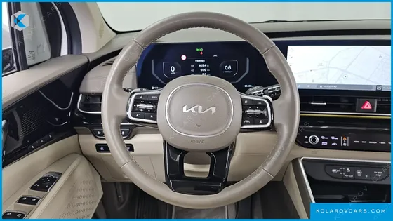 KIA CARNIVAL GASOLINE 9-SEATER SIGNATURE