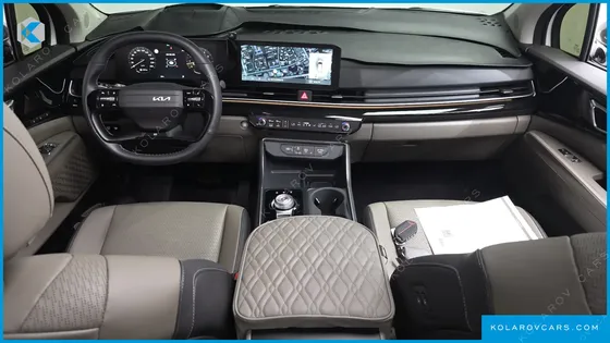 KIA CARNIVAL GASOLINE 7 SEATER X LINE