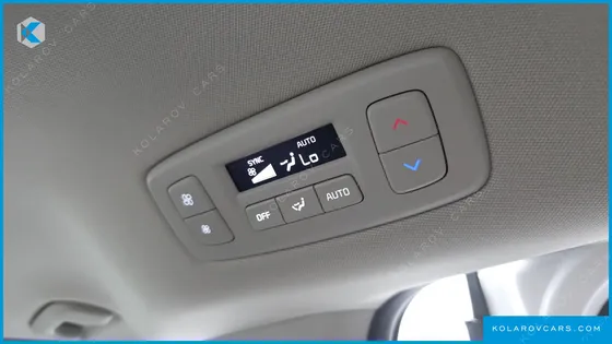 KIA CARNIVAL GASOLINE 7 SEATER X LINE