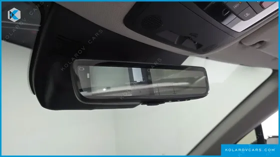 KIA CARNIVAL GASOLINE 7 SEATER X LINE