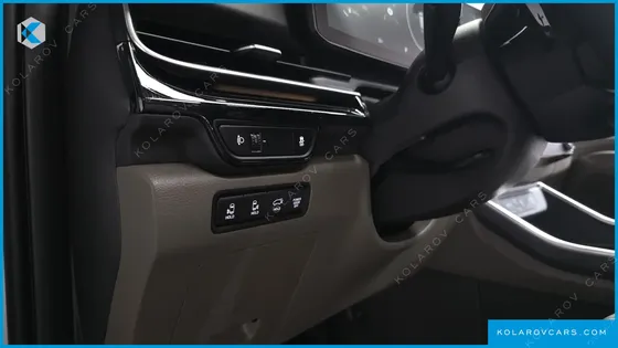 KIA CARNIVAL GASOLINE 7 SEATER X LINE