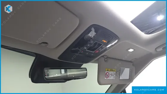 KIA CARNIVAL GASOLINE 7 SEATER X LINE