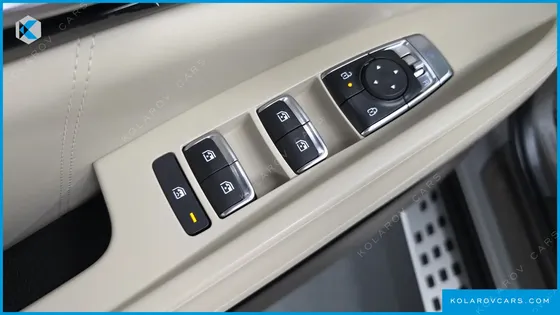 KIA CARNIVAL HEV 9 SEATER X LINE