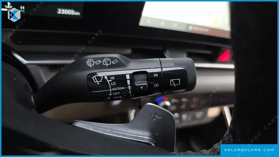 KIA CARNIVAL GASOLINE 9-SEATER PRESTIGE