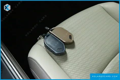 KIA CARNIVAL GASOLINE 7-SEATER SIGNATURE
