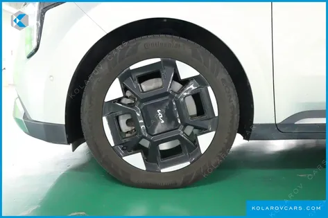 KIA CARNIVAL GASOLINE 7-SEATER SIGNATURE