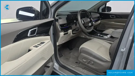 KIA CARNIVAL DIESEL 7-SEATER GRAVITY