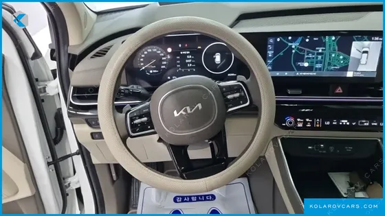 KIA CARNIVAL DIESEL 7-SEATER SIGNATURE